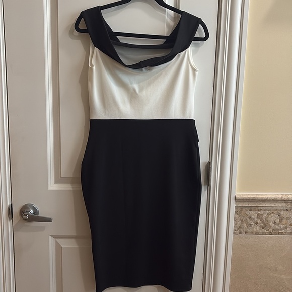 Dress - Picture 4 of 6